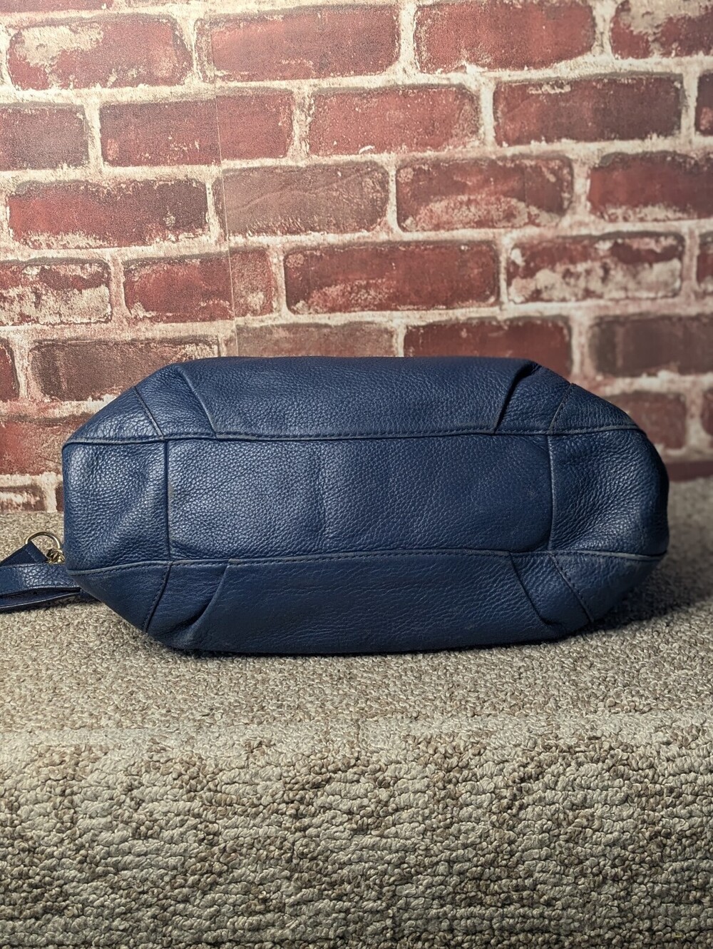 Michael Kors Fulton Hobo Shoulder Bag Navy Blue Pebbled Leather Gold Hardware - Picture 5 of 9